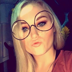 Meet your Posher, Shelby